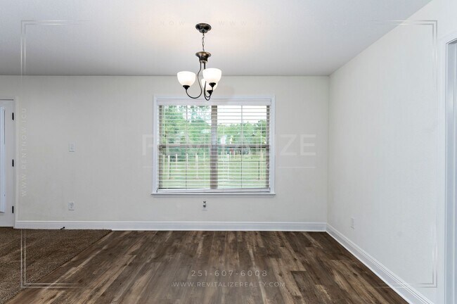 Building Photo - Elegant 4 Bed 3 Bath Cul-de-sac Home in Silverhill