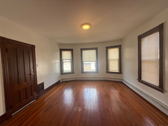 Building Photo - 175 Dwight St
