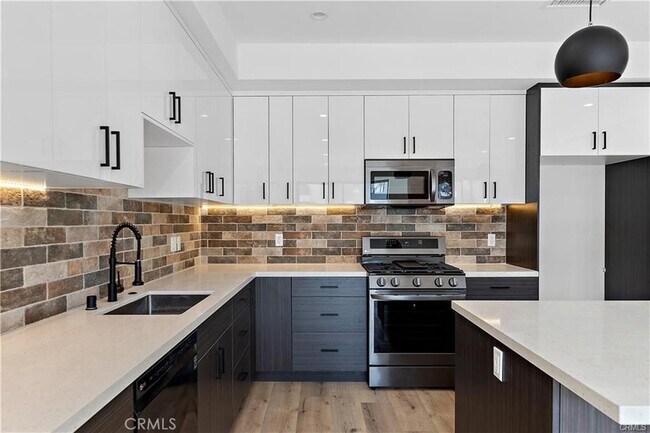 Building Photo - 11858 Flower Ln