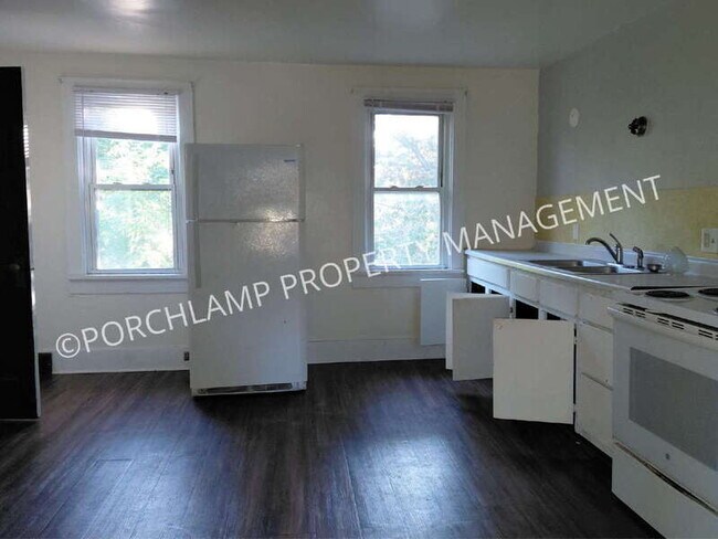 Building Photo - 505 Catawba Ave