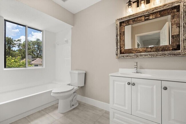 Building Photo - 1509 Red Oak Ct