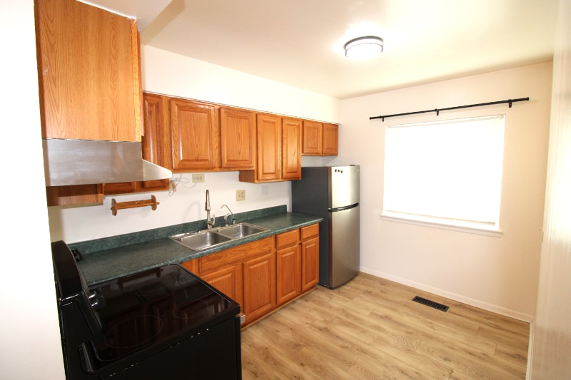 Building Photo - 501 E Prospect Ave