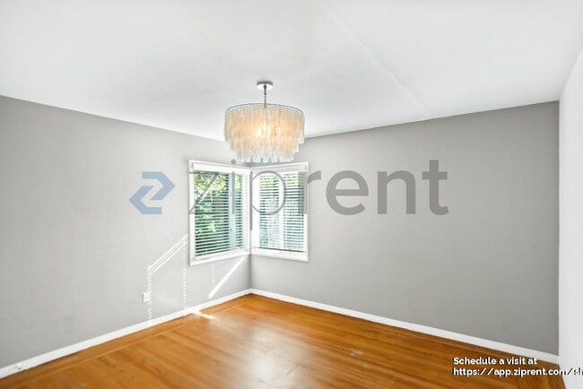 Building Photo - 16070 Selborne Dr