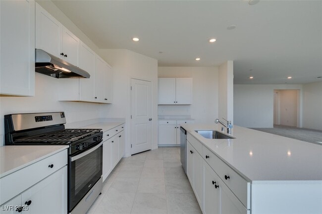 Building Photo - 5632 Hill Spire St