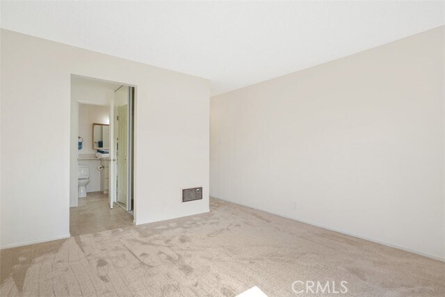 Building Photo - 7890 E Spring St