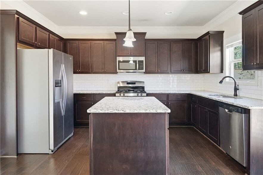 Building Photo - 4450 Pleasant Woods Dr