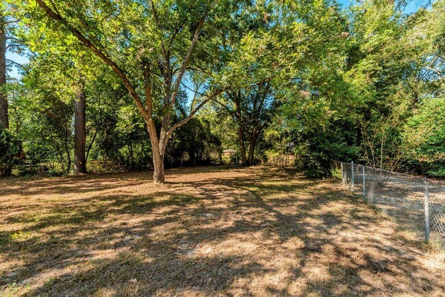Building Photo - Updated 3 bed/2 bath home for lease in Old...