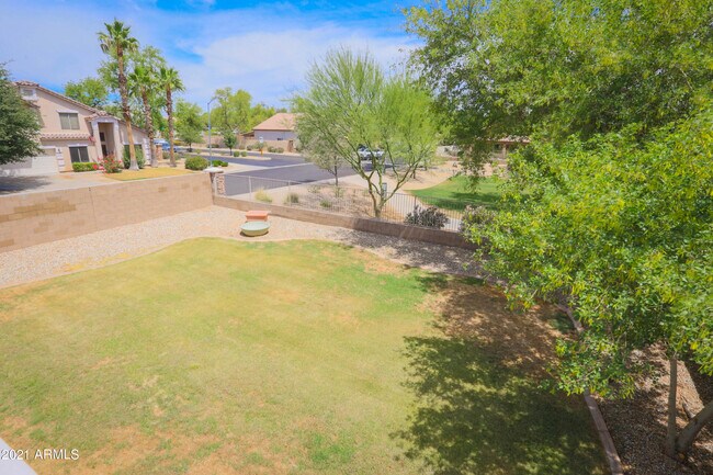 Building Photo - 7456 W Aurora Dr
