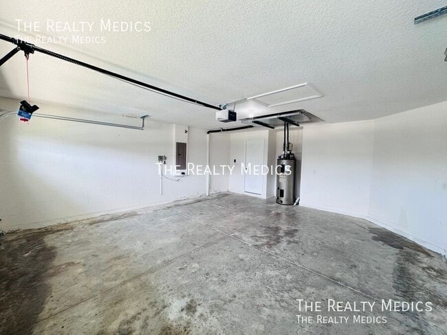 Building Photo - 2148 Ontario Way