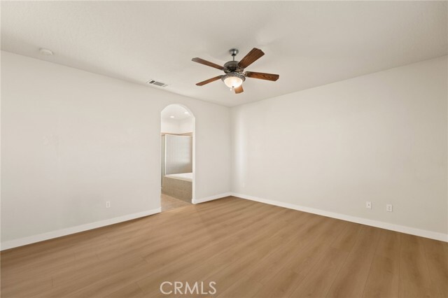 Building Photo - 15095 Douglas St