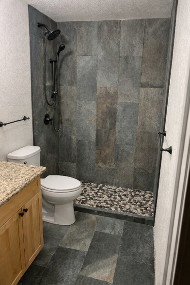 Building Photo - 5200 Roseana Ct