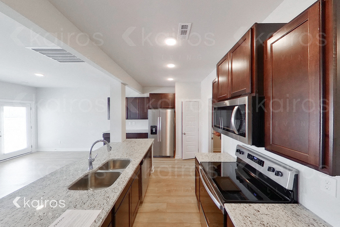 Building Photo - 6028 Taramore Ln NW