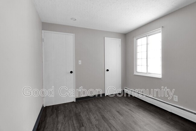 Building Photo - 321 Beattie Ave