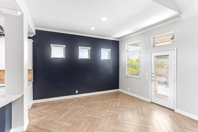 Building Photo - 8881 Highland Dawn