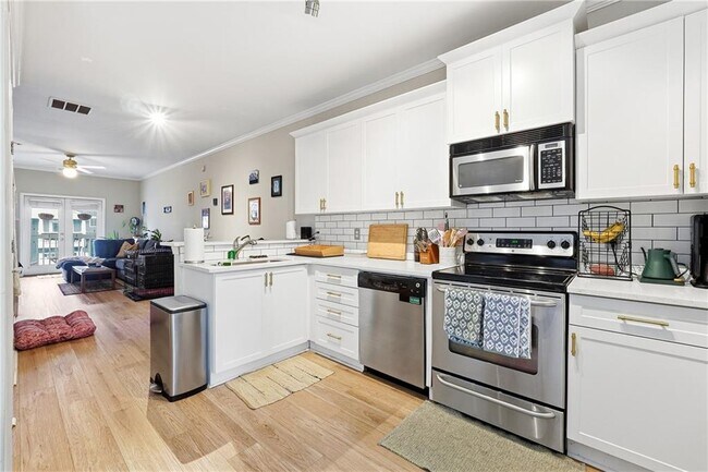 Building Photo - 1149 Liberty Pkwy NW