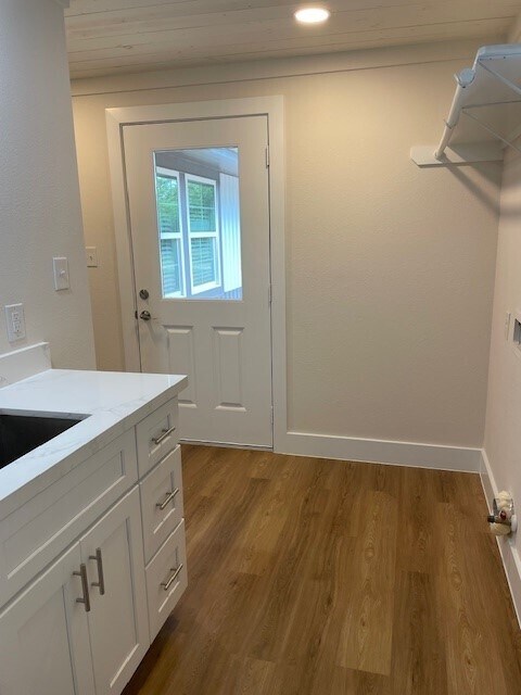 Building Photo - 15230 TX-36