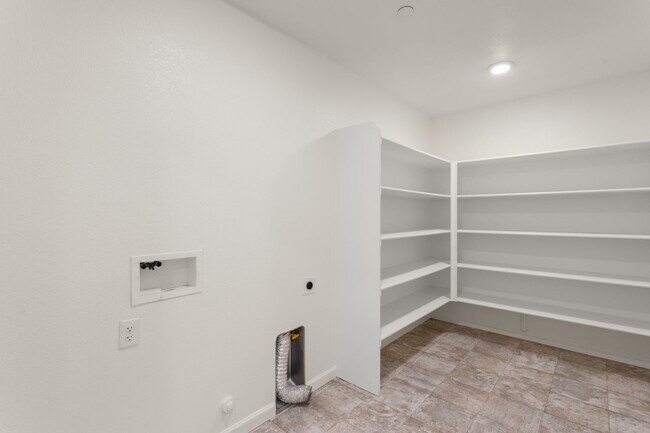 Building Photo - Gorgeous Home, One You Don't Want to Miss!