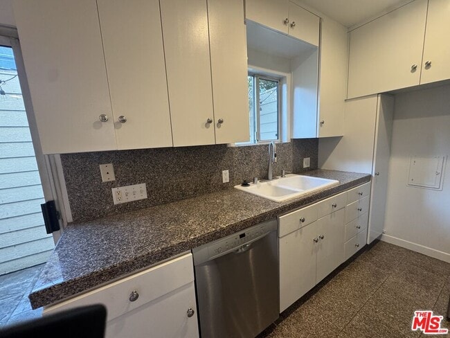 Building Photo - 2912 11th St