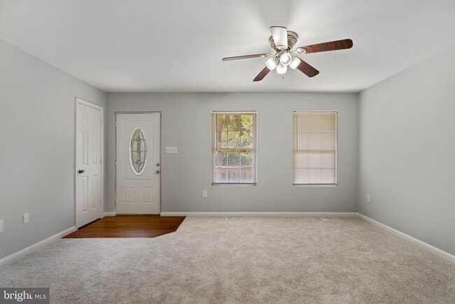 Building Photo - 430 Cedar Creek Dr