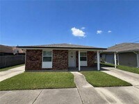 Building Photo - 2312 Stander Pl