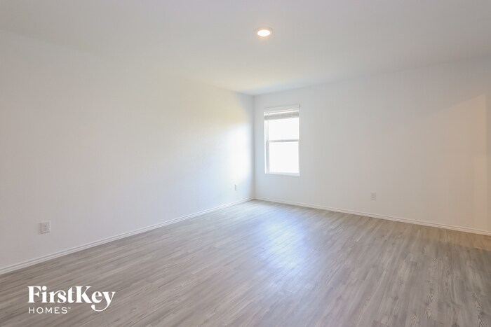 Building Photo - 6623 Scarecrow Wy