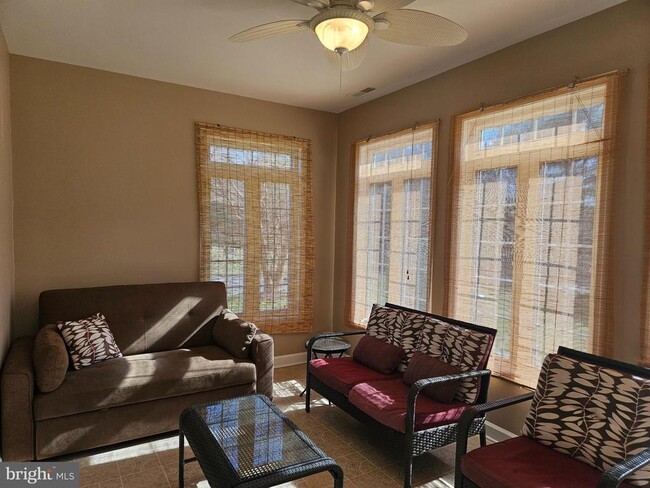 Building Photo - 34297 Summerlyn Dr