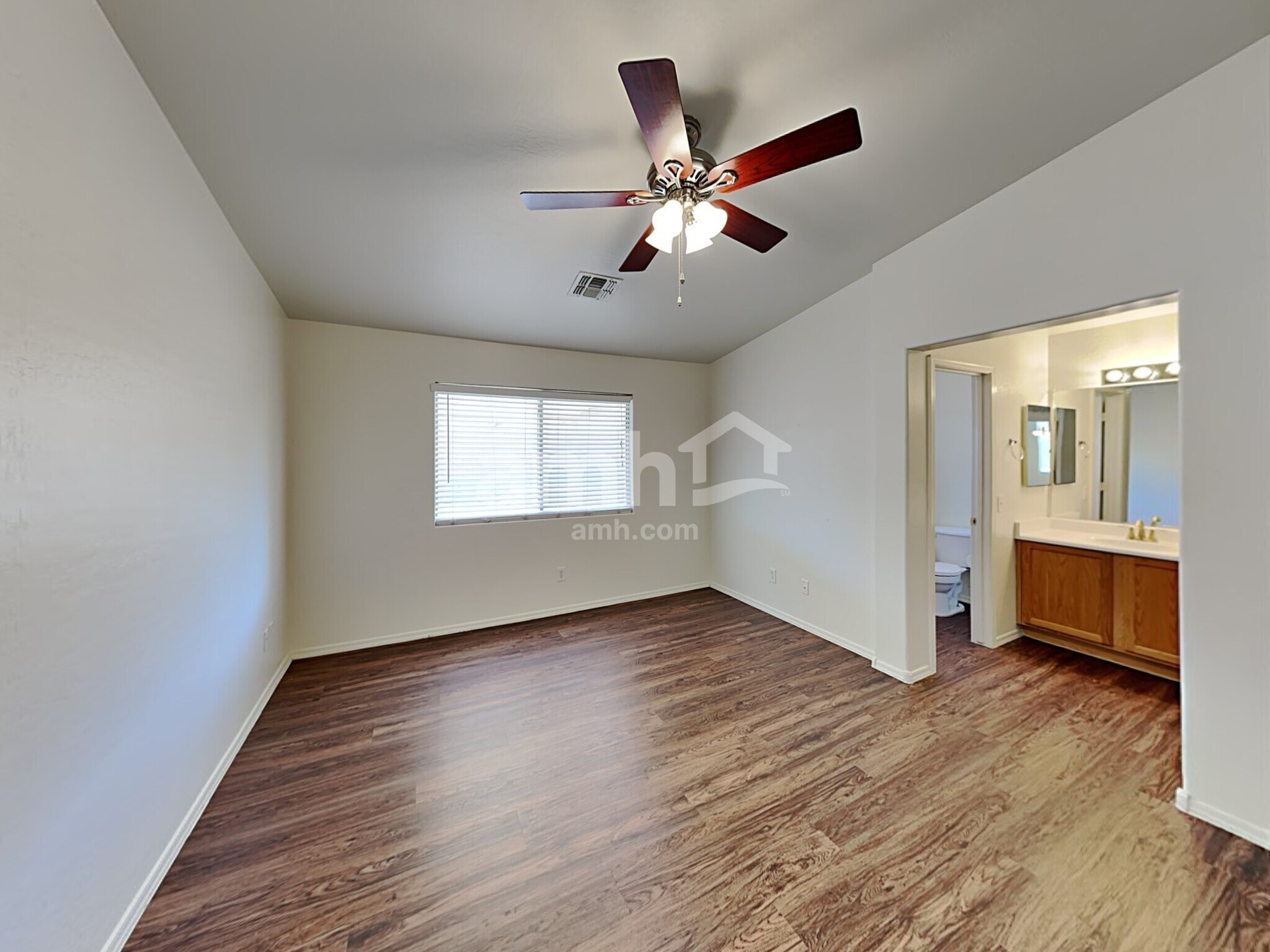 Building Photo - 69 E Coral Bean Dr