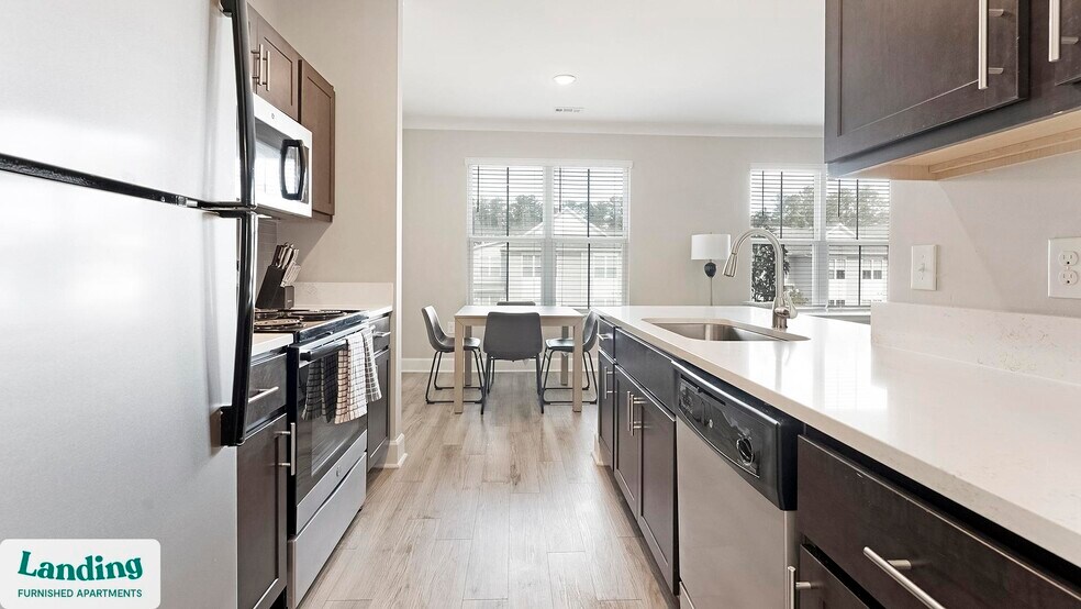 Building Photo - 195 N Creek Dr