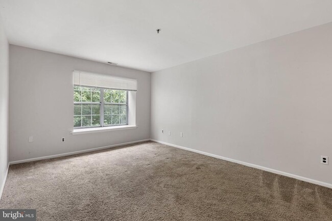 Building Photo - 1024 Willings Way