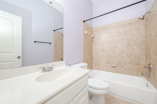 Building Photo - 6015 Hewes Point Ln