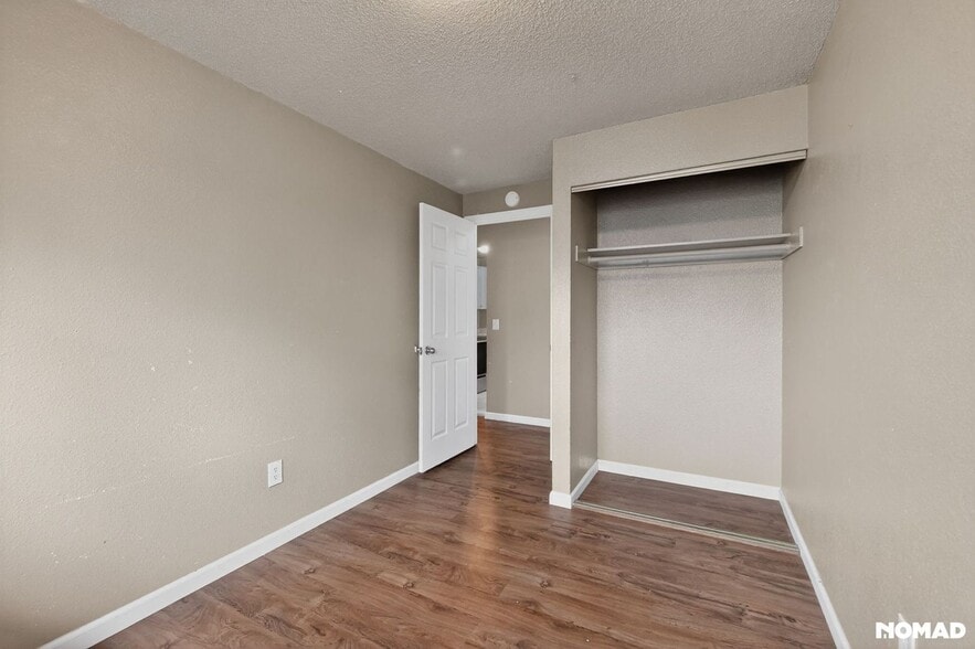 Building Photo - 1106 Walnut St