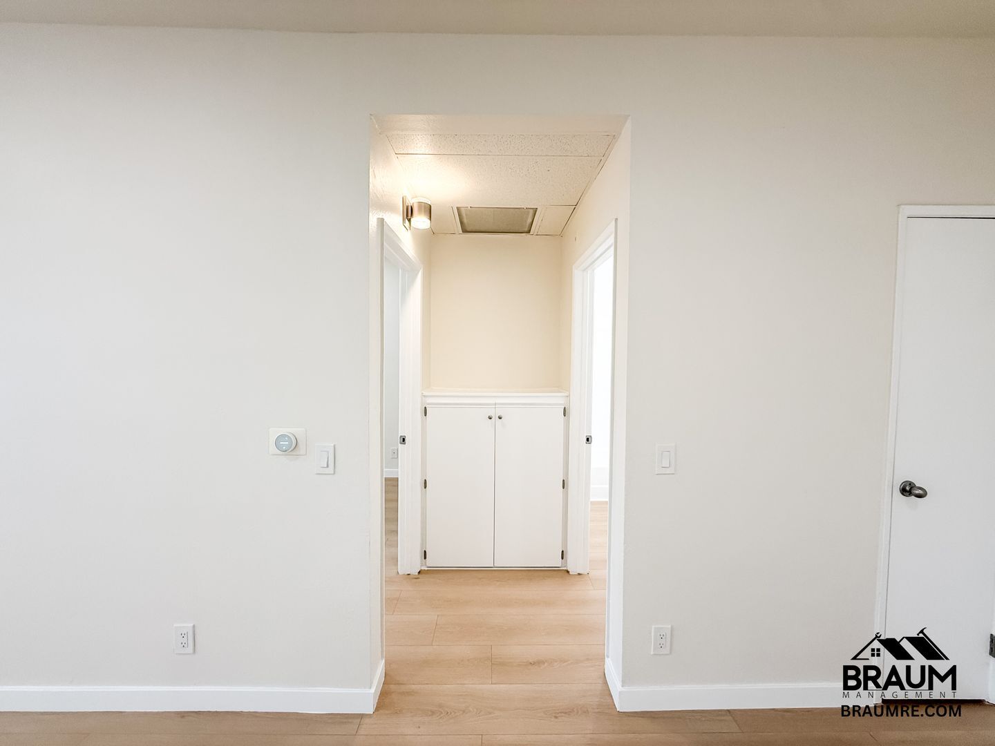 Building Photo - 11459 Collins St