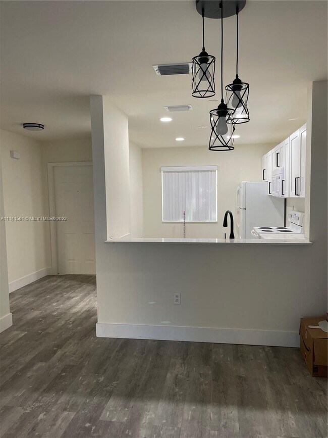 Building Photo - 13905 SW 177th Terrace