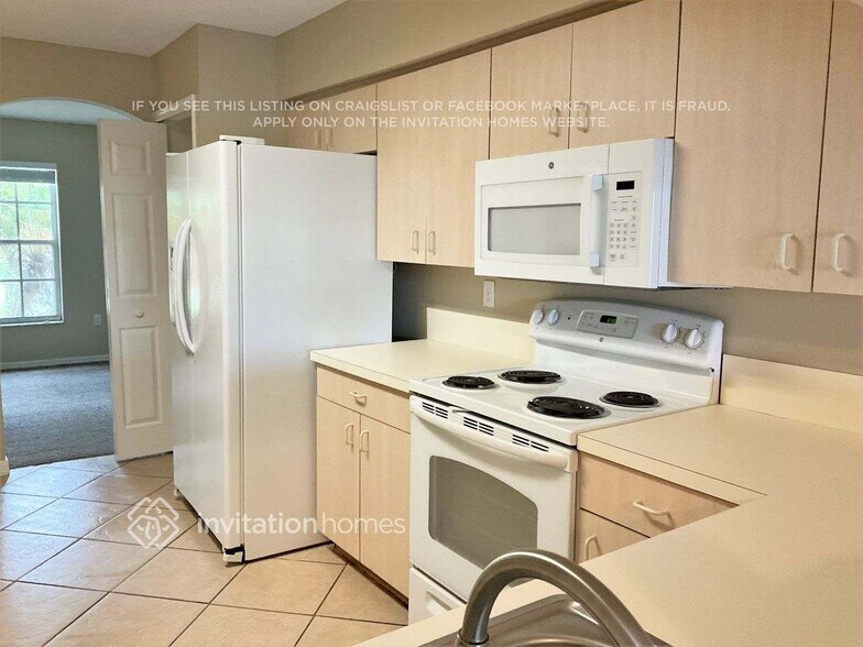 Building Photo - 3132 Little Valley Way