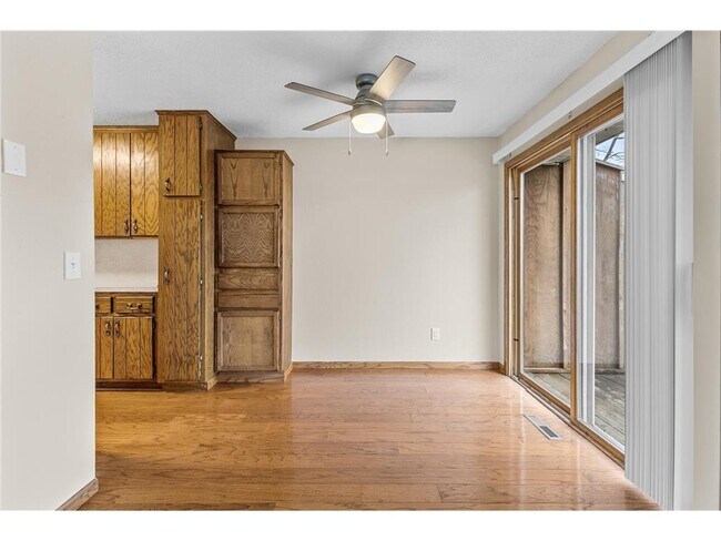Building Photo - 6120 64th Ave N