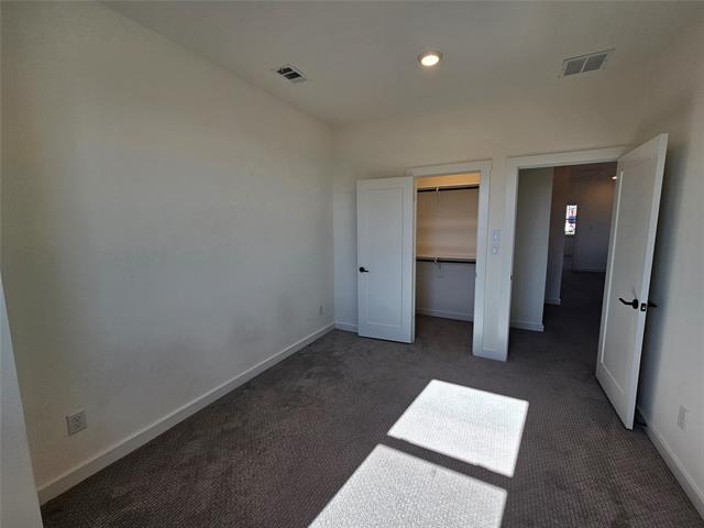 Building Photo - 3400 Zellwood Ln