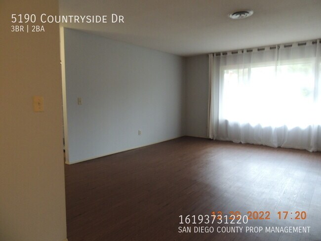 Building Photo - 5190 Countryside Dr