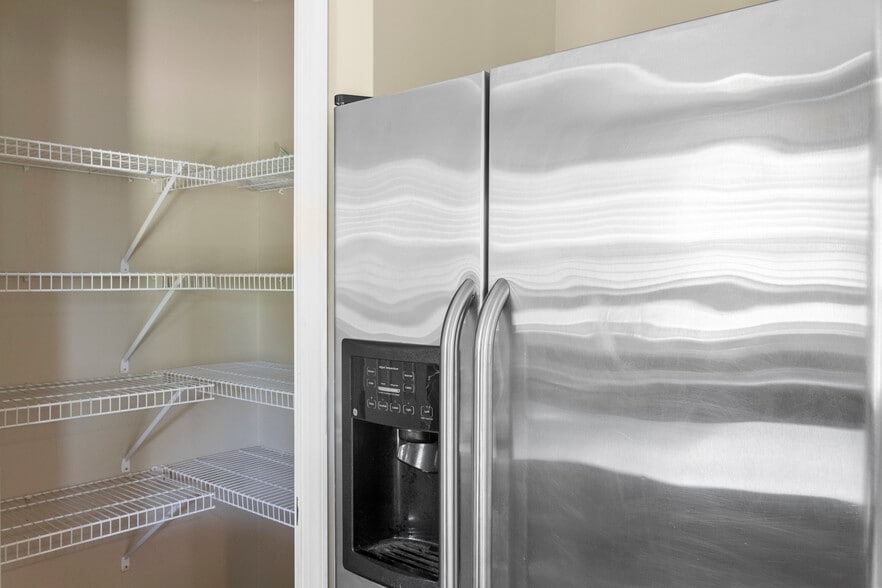 Building Photo - 246 Parrott Ct