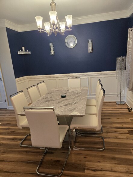 Building Photo - 370 Holly Grove Dr