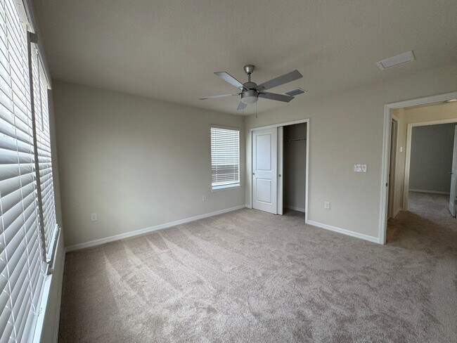 Building Photo - 5555 Settlingstone Ln