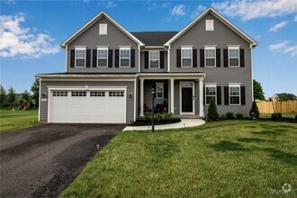 Building Photo - 4966 Brauer Dr