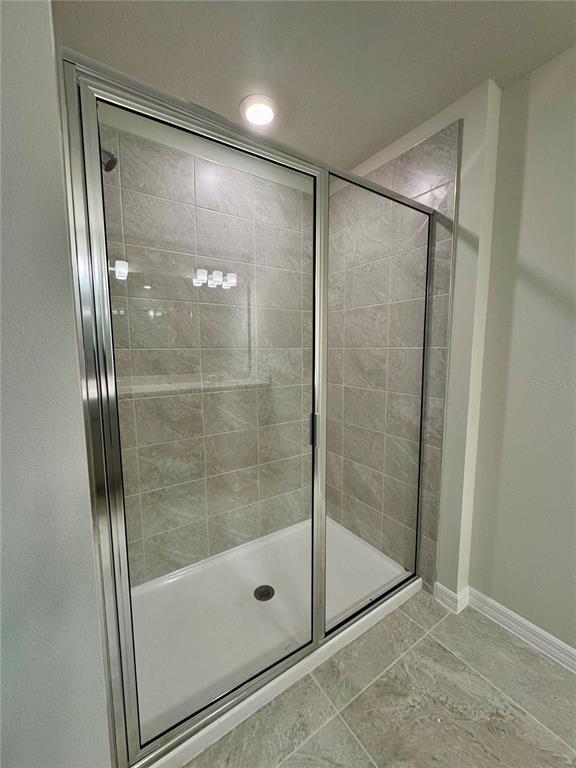 Building Photo - 3160 Emerald Acrs Ln