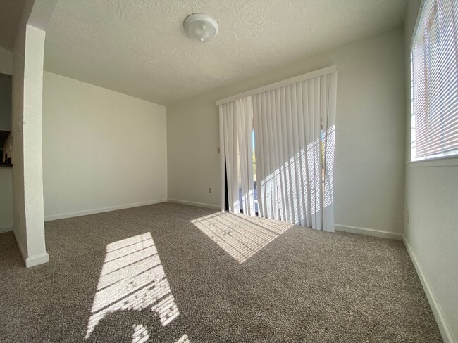 Building Photo - Beautiful Remodeled Home for Rent