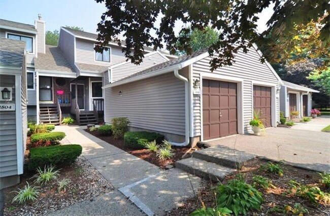 Primary Photo - 1805 Mill Pond Dr