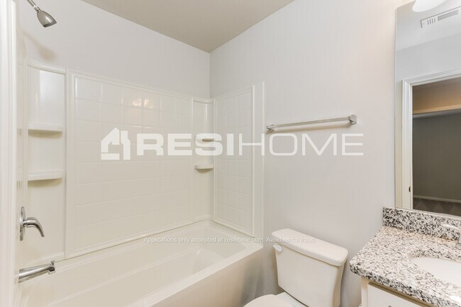 Building Photo - 205 Wellbrook Ct NE