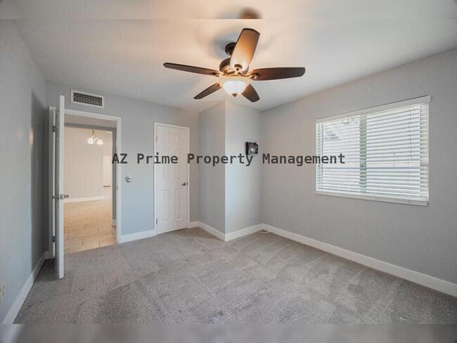 Building Photo - 2229 N 87th Way