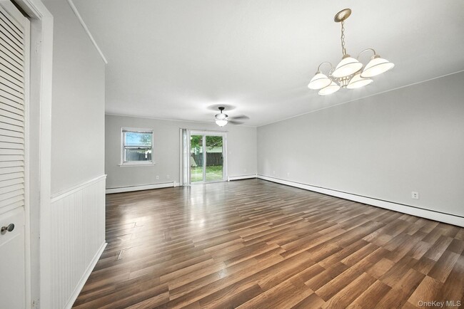 Building Photo - 105 Sheffield Dr