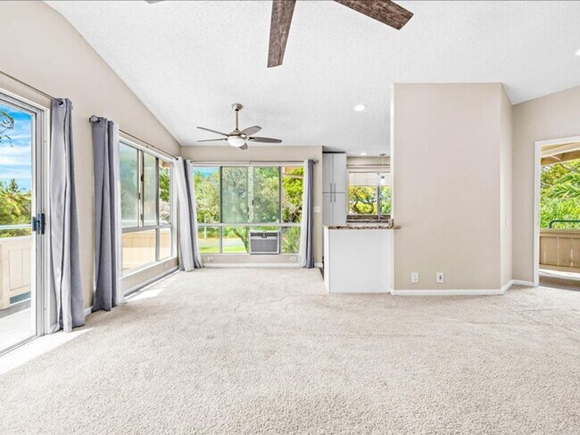 Building Photo - Pets Welcome!  2 bedroom, 2 bathroom single story townhouse