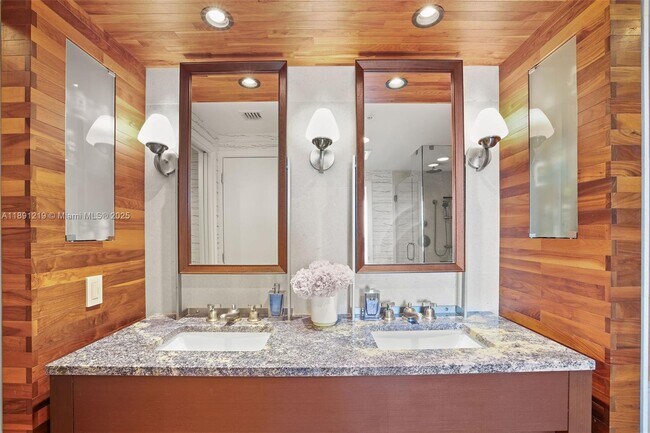 Building Photo - 6899 Collins Ave