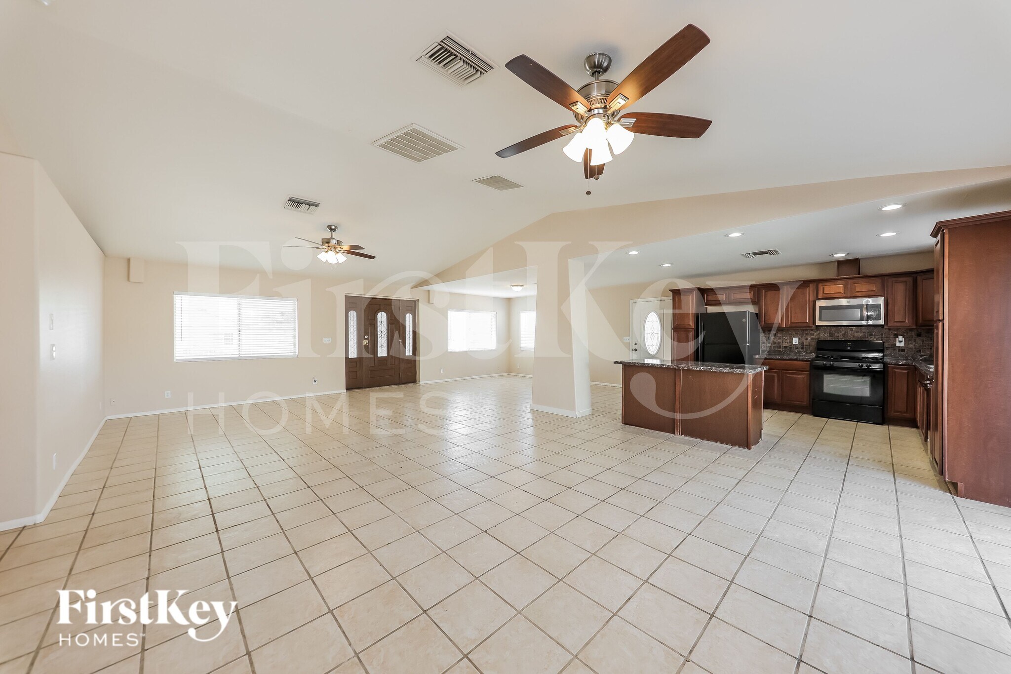 Building Photo - 11740 N 80th Dr
